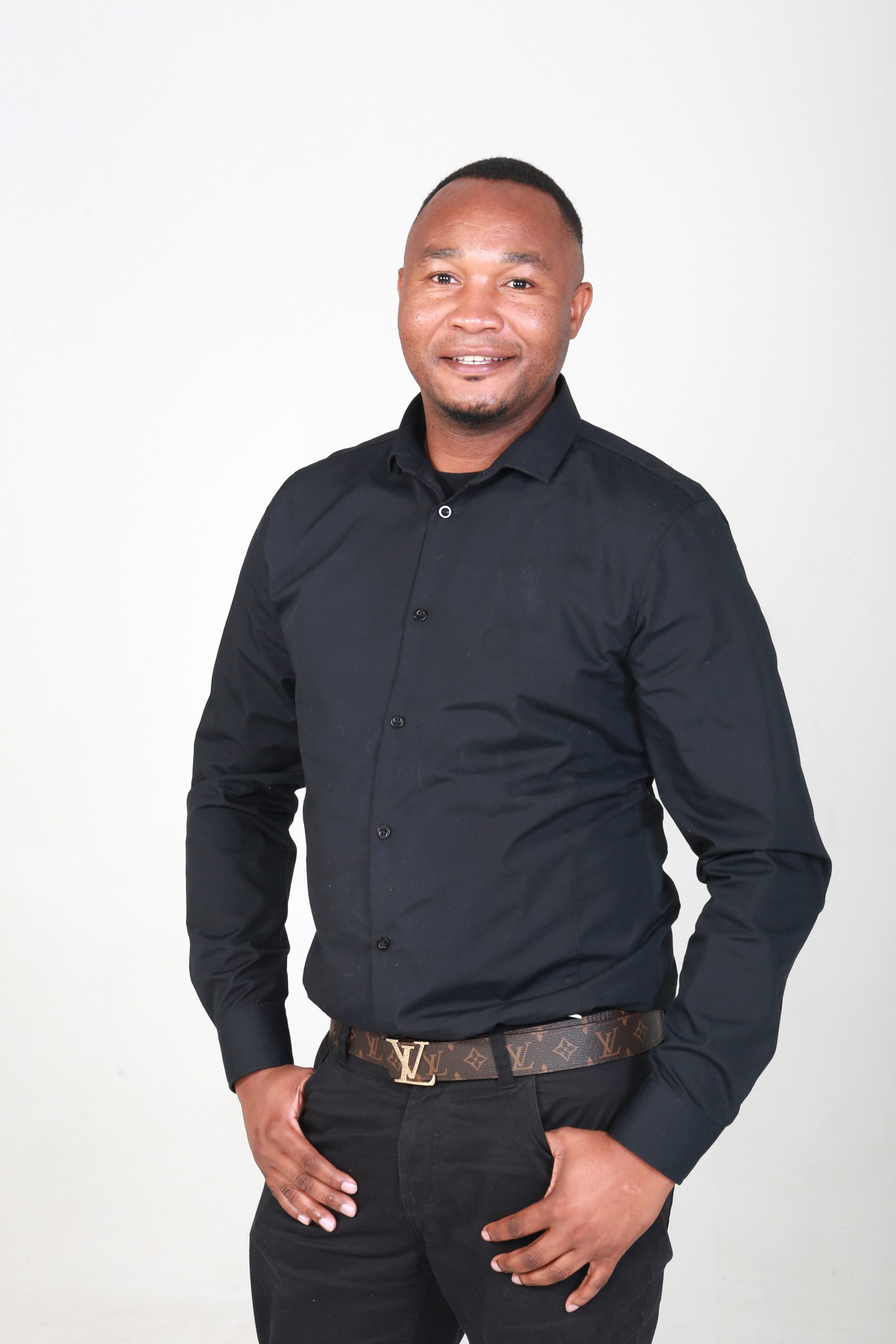 ┬⌐Thandile_Zwelibanzi_00406012021